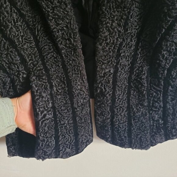 Vintage Bensky Furs Curly Wool Cape Pockets Black One Size - Picture 3 of 9